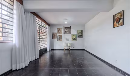 Sobrado com 4 quartos à venda em Sumaré - SP