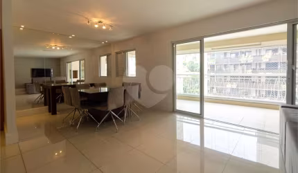 Apartamento com 3 quartos à venda ou para locação em Perdizes - SP