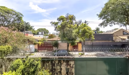 Sobrado com 5 quartos à venda em Alto De Pinheiros - SP