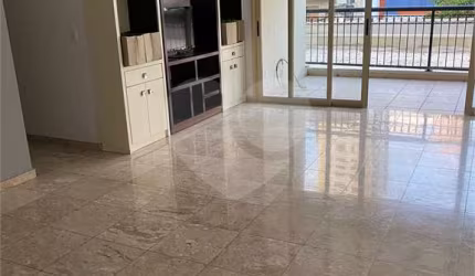 Apartamento com 3 quartos à venda ou para locação em Pinheiros - SP