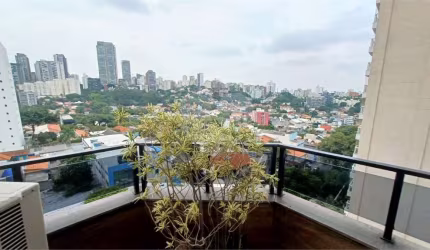 Apartamento com 4 quartos à venda ou para locação em Vila Madalena - SP