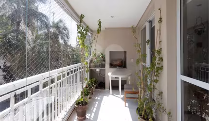 Apartamento com 3 quartos à venda ou para locação em Alto Da Lapa - SP