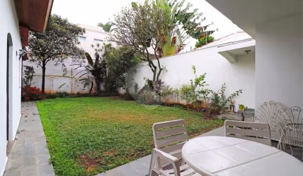Casa térrea com 3 quartos à venda em Vila Madalena - SP