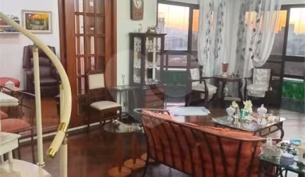 Apartamento com 4 quartos à venda em Lapa - SP
