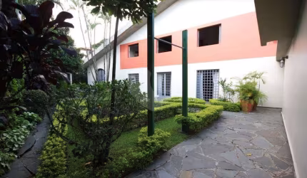 Sobrado com 4 quartos à venda em Alto De Pinheiros - SP