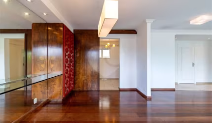 Apartamento com 3 quartos à venda ou para locação em Alto De Pinheiros - SP