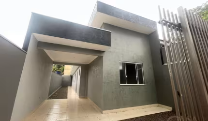 Casa à venda em Maringá com 3 dormitórios e Churrasqueira