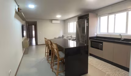 Apartamento á venda no Ed. Bataglini, Zona07.