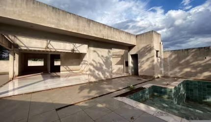 Vende-se Direitos de Casa com Piscina em Maringá