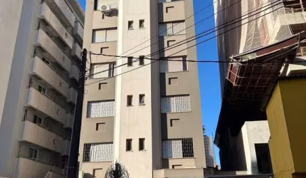 Apartamento á venda com Suíte + 2 Quartos na zona 07 em Maringá