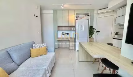 Apartamento de alto padrão em Coqueiros, com localização privilegiada.