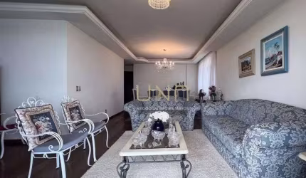 Apartamento Residencial à venda, Centro, Florianópolis - AP0515.