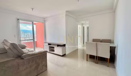 Apartamento com 2 dormitórios à venda, 74 m² por R$ 580.000,00 - Barreiros - São José/SC