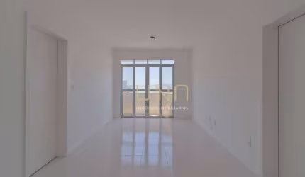 More no coração de Florianópolis! Apartamento espaçoso no Centro