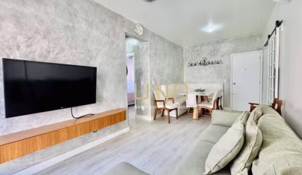 Apartamento de 02 quartos, com vaga de garagem à poucos minutos do Centro de Florianópolis.