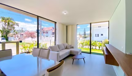 Casa com 3 dormitórios à venda, 114 m² por R$ 1.950.000,00 - Itacorubi - Florianópolis/SC