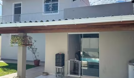 Casa com 3 quartos, piscina, no bairro Ipiranga/São José