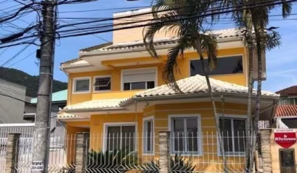 Casa Residencial em Monte Verde