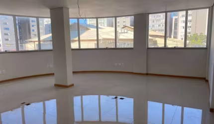 Predio em Centro