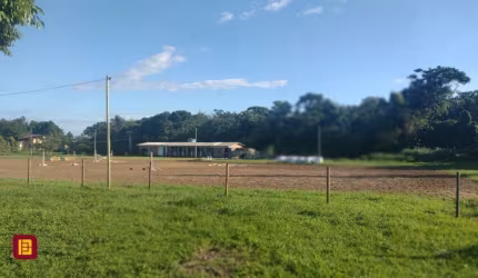 Excelente terreno, próximo ao trevo de Vargem Grande