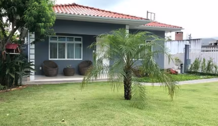 Casa Residencial/Comercial em Canasvieiras