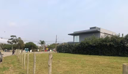 Terreno com escritura Pública - Praia do  Campeche SC