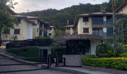 Apartamentos em Praia Brava