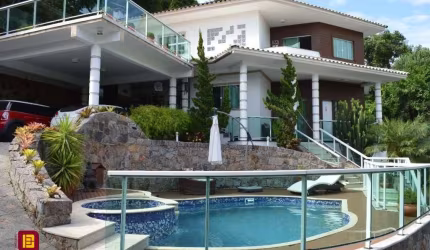 Casa em Condomínio em Bosque Das Mansões