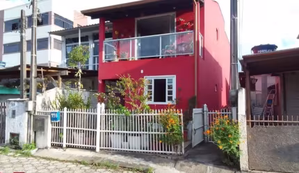 Casa Residencial em Rio Tavares