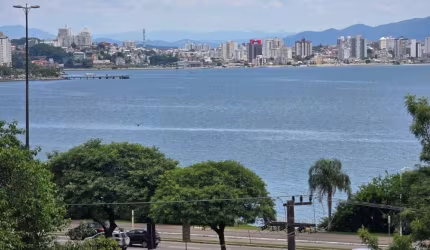 Apartamentos em Agronômica