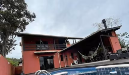 Casa Residencial em Ratones