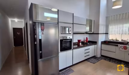 Casa Residencial em Ingleses