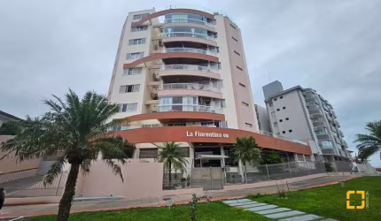 Apartamentos em Itaguaçu
