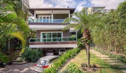 Casa Residencial em Praia Mole