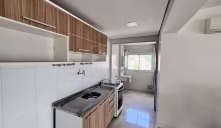 Apartamento a Venda de 3 dormitórios ( 1 suíte ) Bairro Praia Comprida - Florianópolis SC