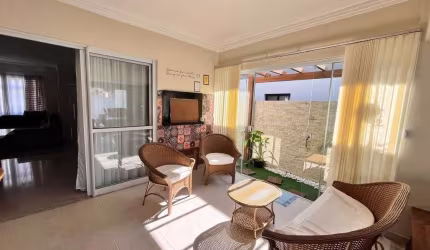 Casa a Venda  de 4 dormitórios ( 1 suíte) - Bairro Pedra Branca - Palhoça SC