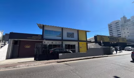 Casa Residencial/Comercial em Saco Dos Limões
