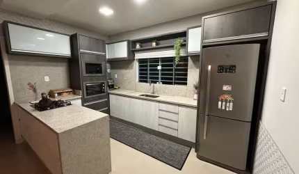 Casa Residencial em Aririu