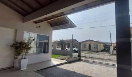 Casa Residencial em Carianos