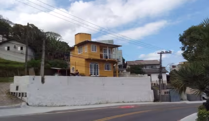 CASA RESIDENCIAL, 3 DORMITORIOS, CANTO DA LAGOA - FLORIANÓPOLIS SC