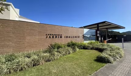 Terrenos Residenciais em Ingleses