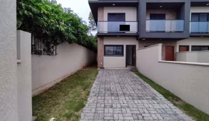 BROGNOLI VENDE - Casa residencial 02 dormitórios, sendo 02 suítes - Bairro São João Rio Vermelho.