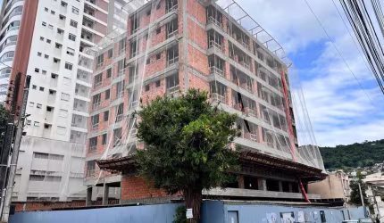 Apartamento com 66 m², com 2 dormitórios, 1 suíte, na Agronômica