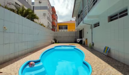 Casa Residencial em Praia Comprida