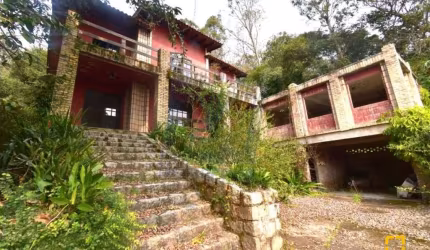 Casa Residencial em Sambaqui
