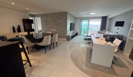 Apartamentos em Agronômica