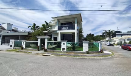 Casa alto padrão Pedra Branca