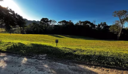 Terrenos Residenciais em Invernadinha