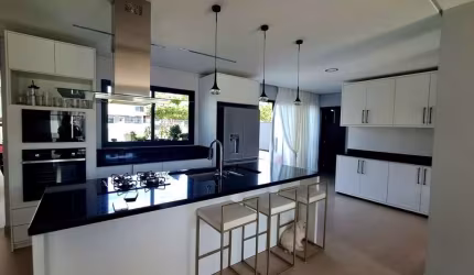Brognoli Vende  - Casa em Condomínio Ilha das Laranjeiras