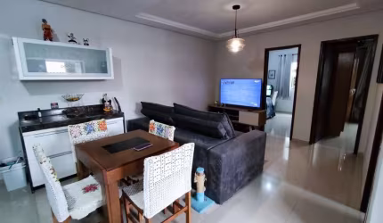 BROGNOLI VENDE - Apartamento de 2 dormitórios, sendo 1 suíte no bairro de Ponta das Canas.